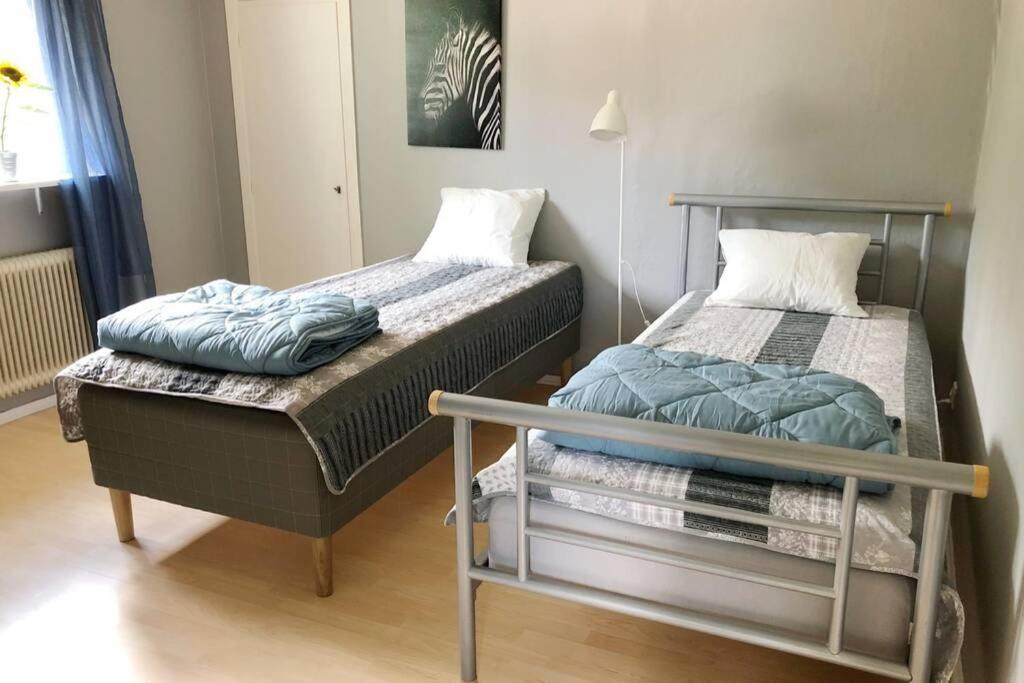 Egen Laegenhet I 2-Familjshus Pa Landet. Villa Tierp Bagian luar foto
